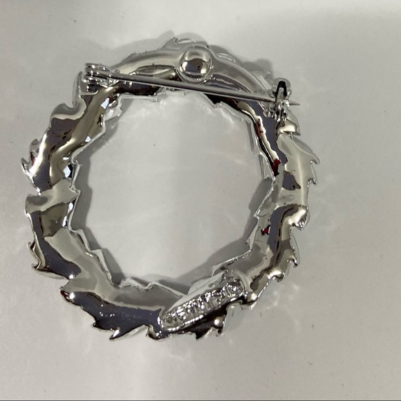 GERRYS signed vintage wreath silver plated women brooch Very good used condition - Picture 6 of 7